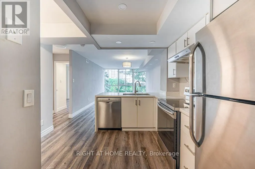 313 - 55 KINGSBRIDGE GARDEN CIRCLE