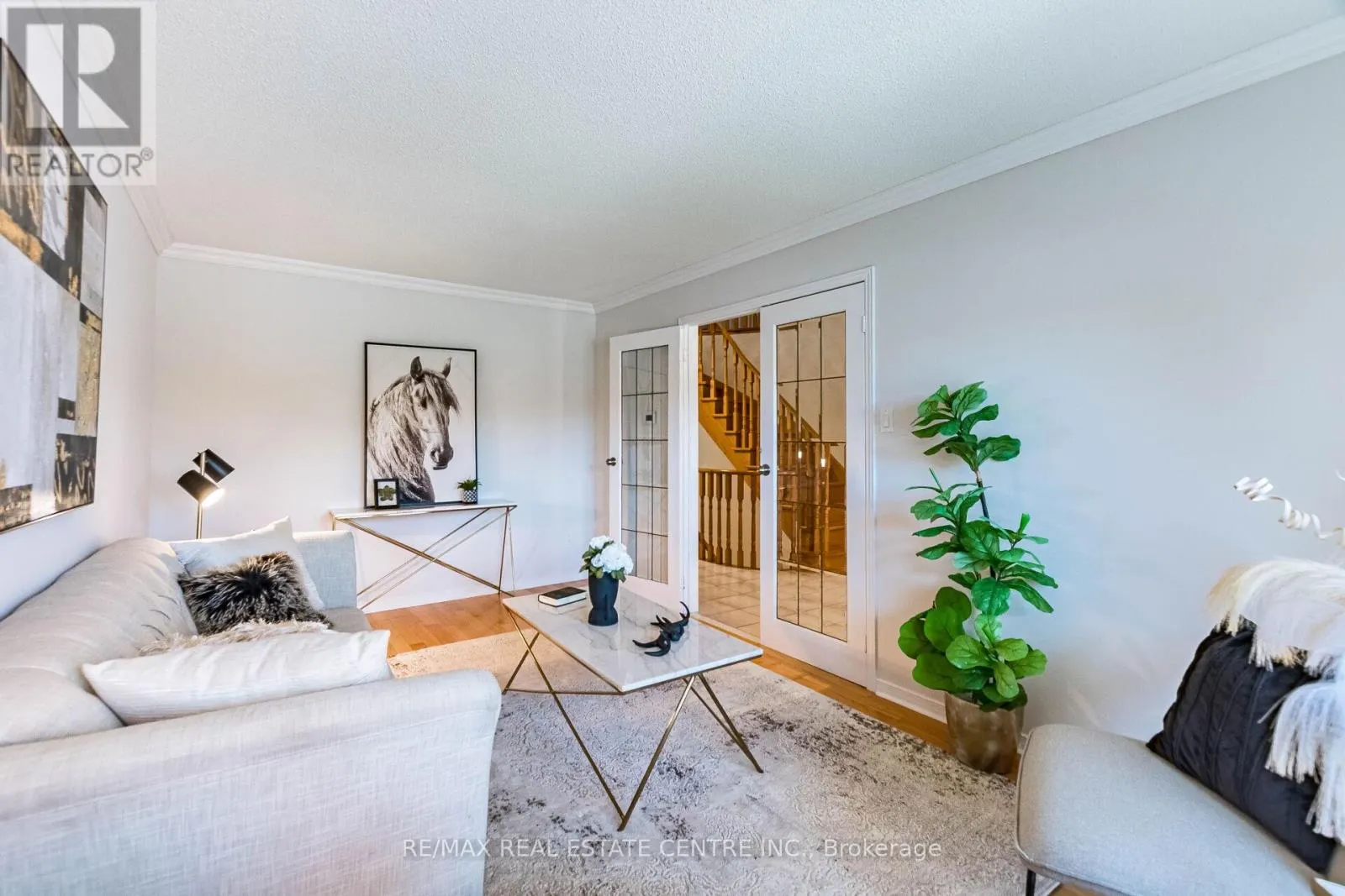 963 SUMMERBREEZE COURT