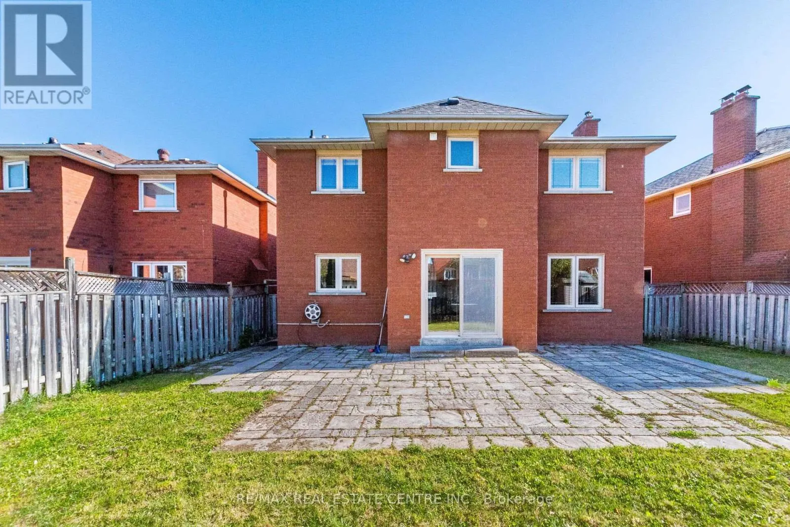 963 SUMMERBREEZE COURT