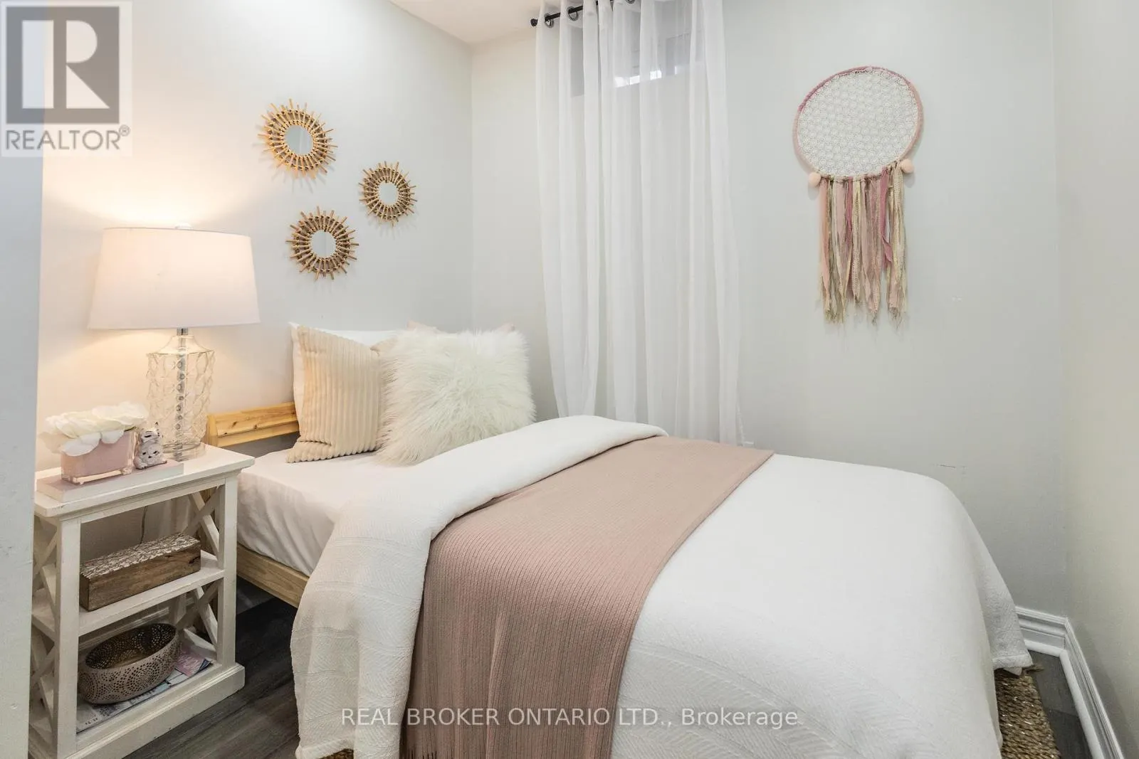 36 - 5255 GUILDWOOD WAY