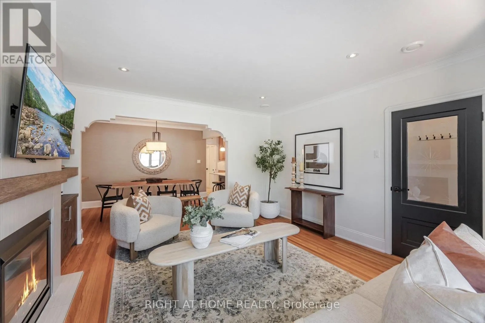 75 EMERALD CRESCENT