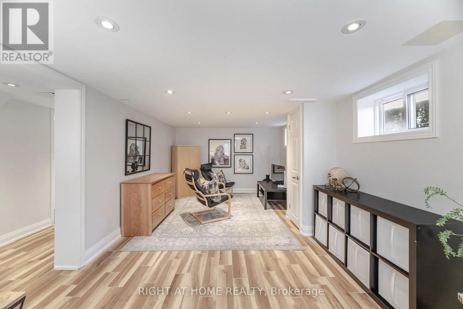 75 EMERALD CRESCENT