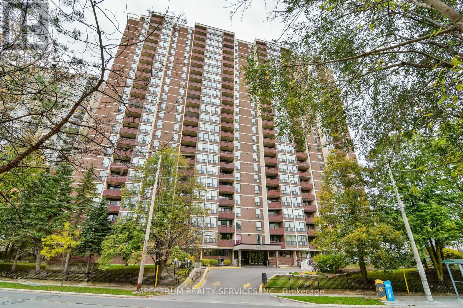 1210 - 85 EMMETT AVENUE