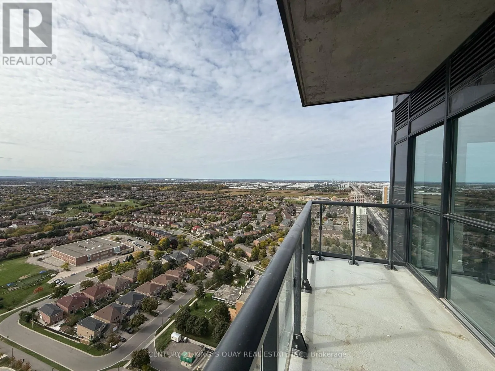 2806 - 15 WATERGARDEN DRIVE