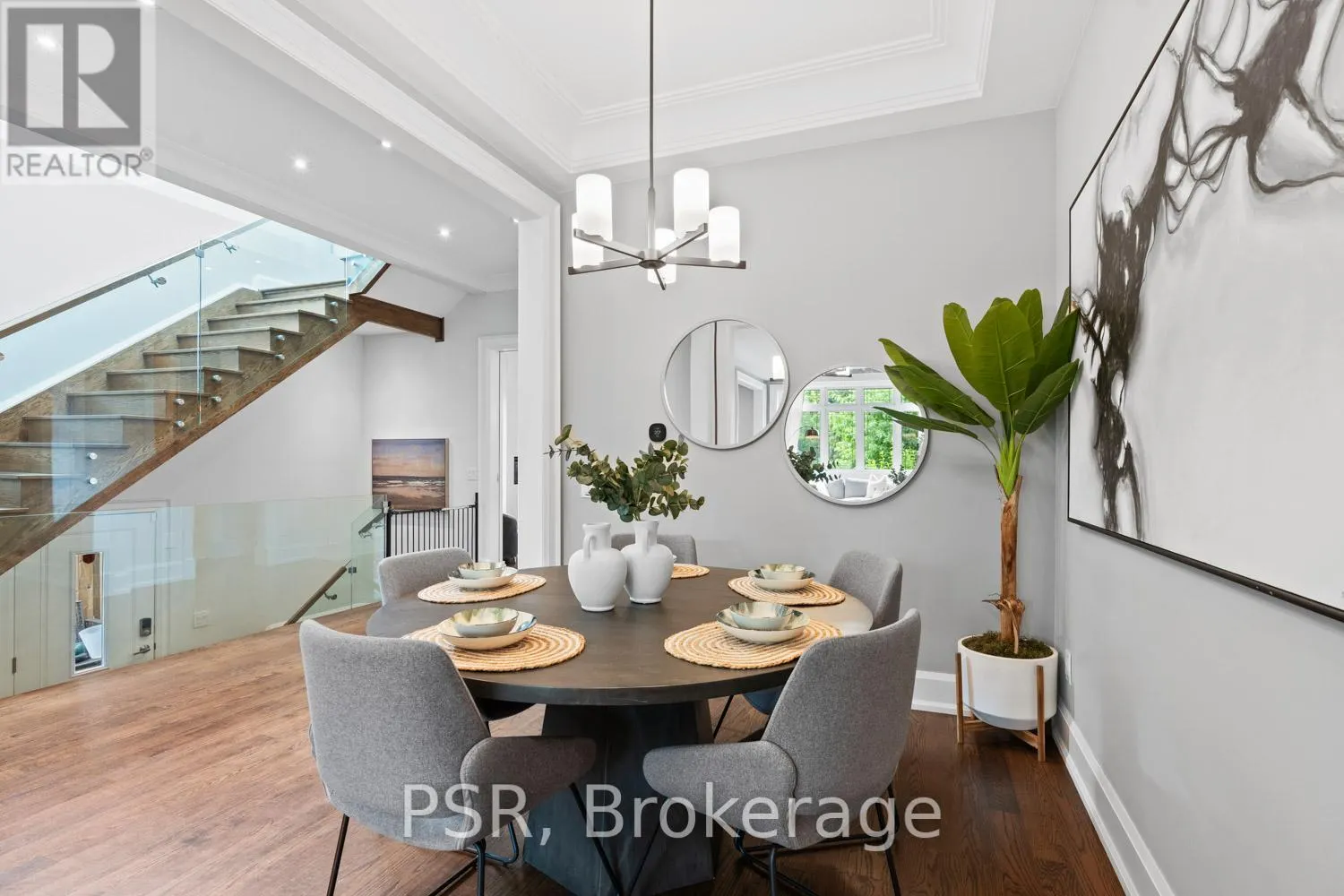 76 SOUTH KINGSWAY