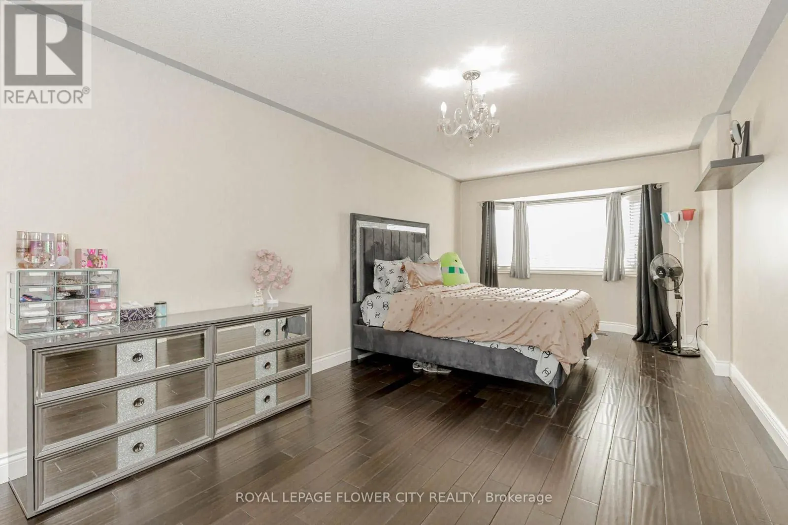 30 FOXTAIL ROAD