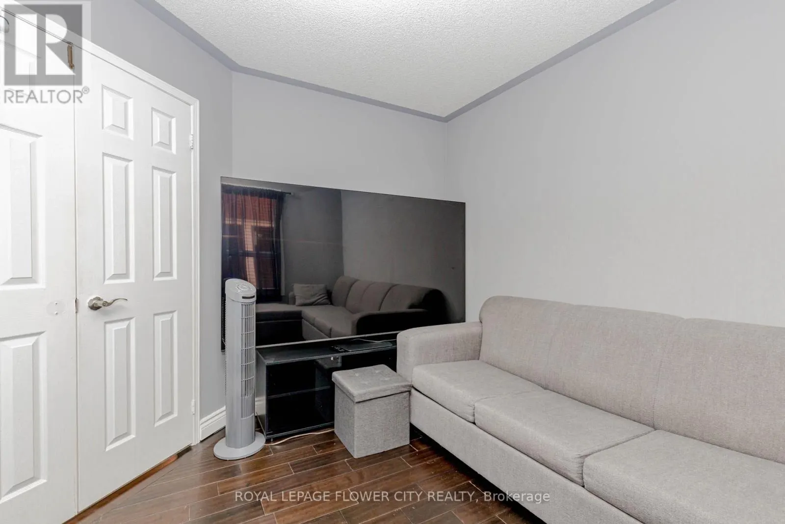 30 FOXTAIL ROAD