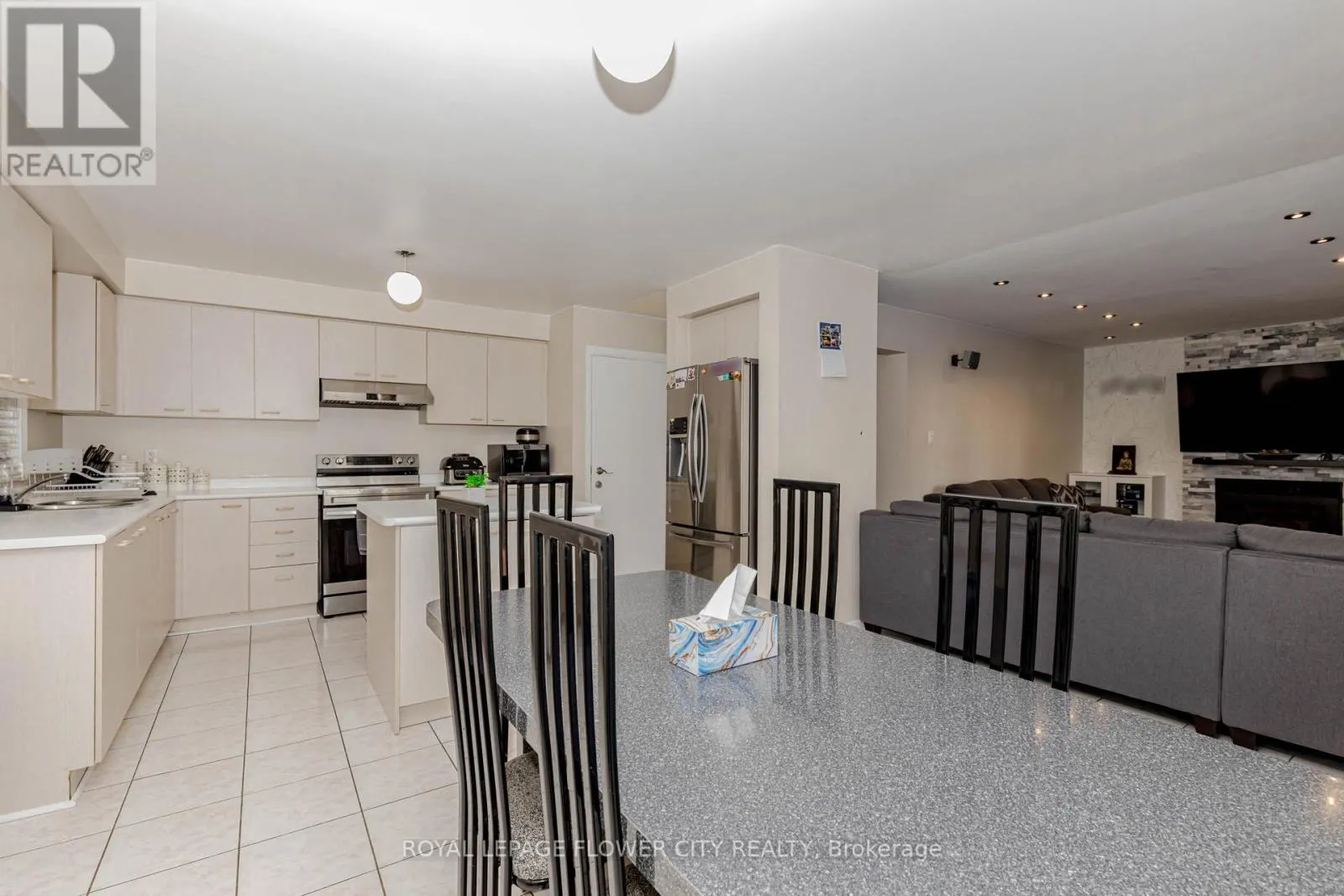 30 FOXTAIL ROAD