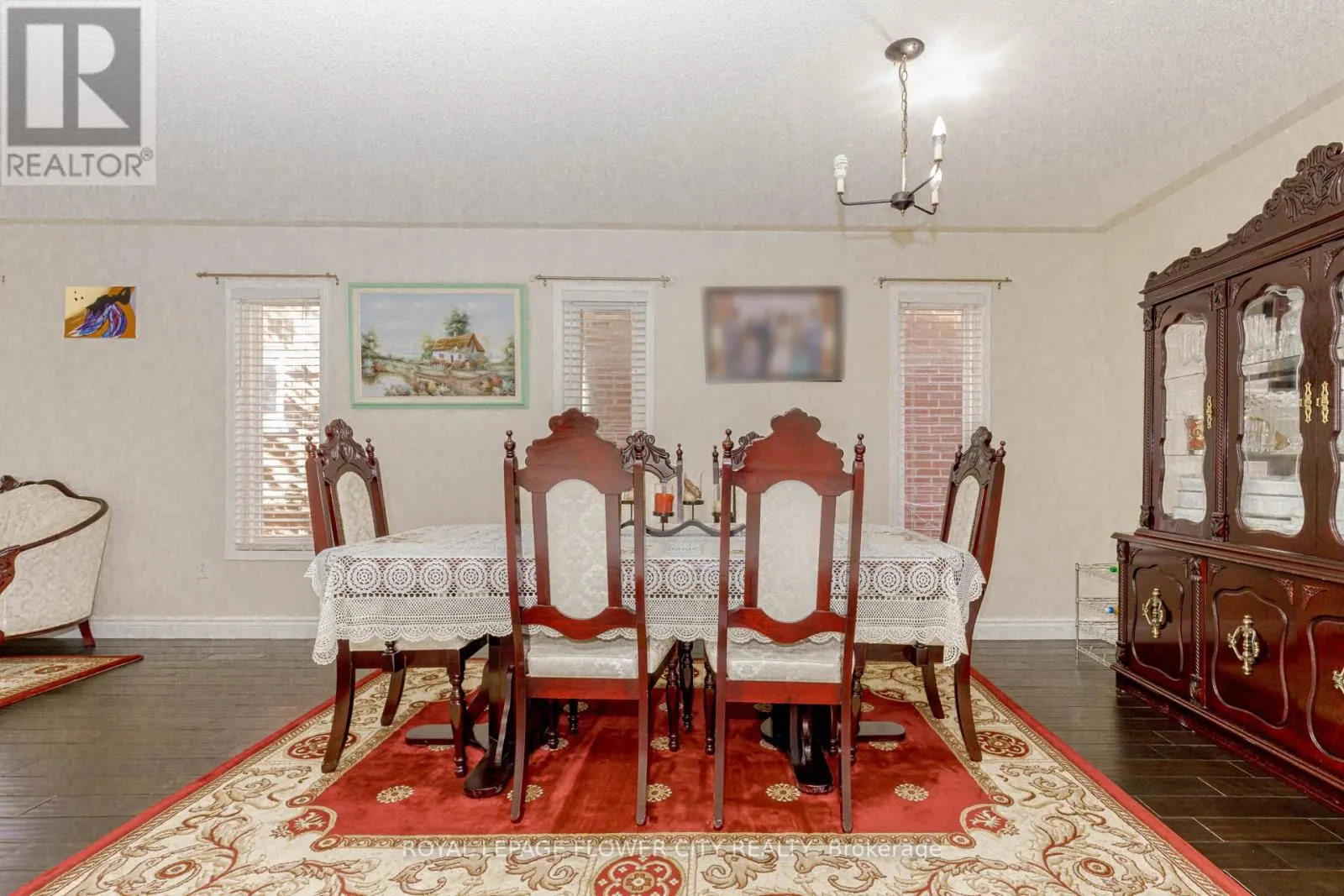30 FOXTAIL ROAD