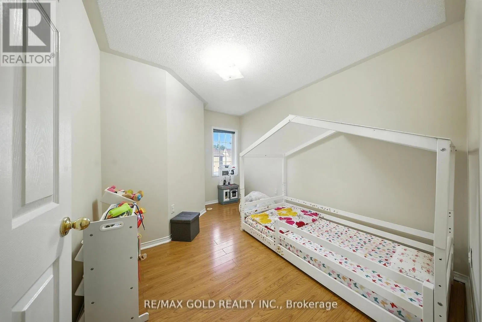 58 - 50 STRATHAVEN DRIVE