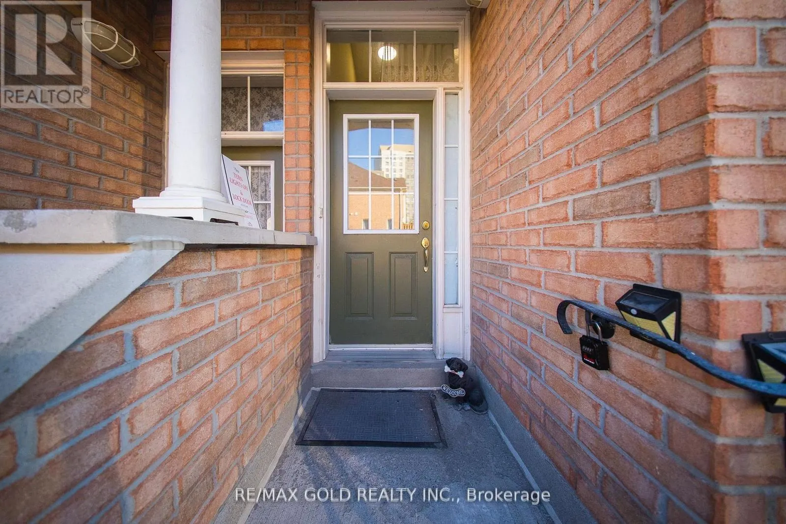 58 - 50 STRATHAVEN DRIVE