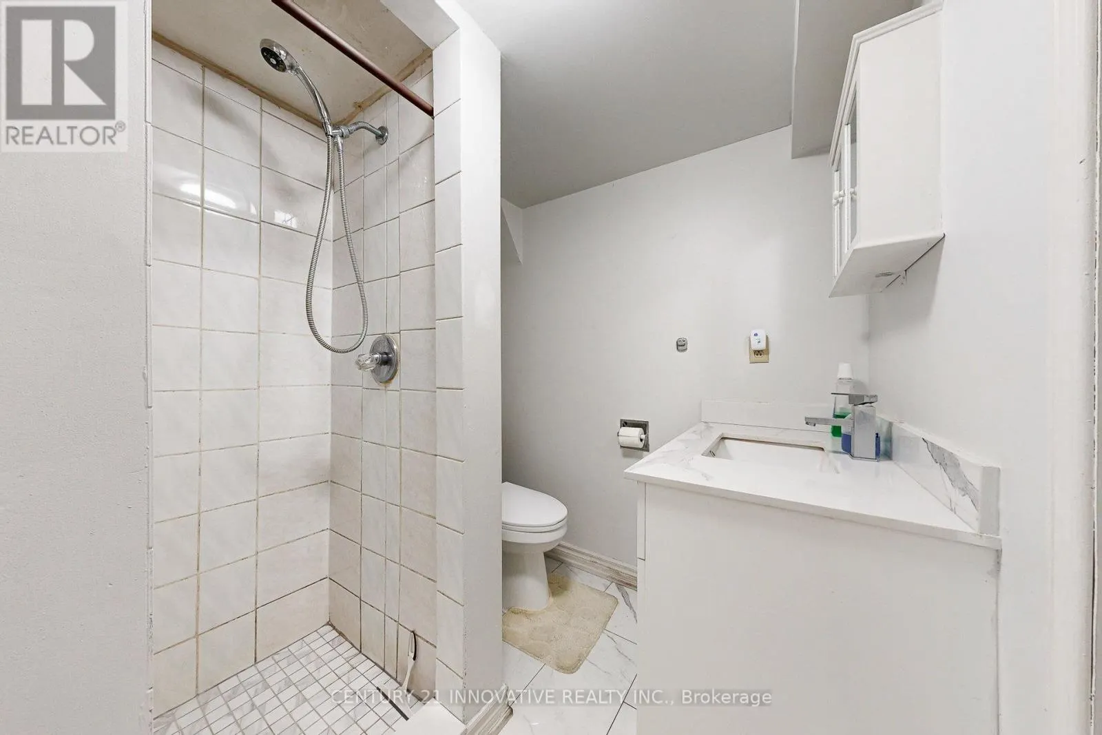 816 WILLOWBANK TRAIL