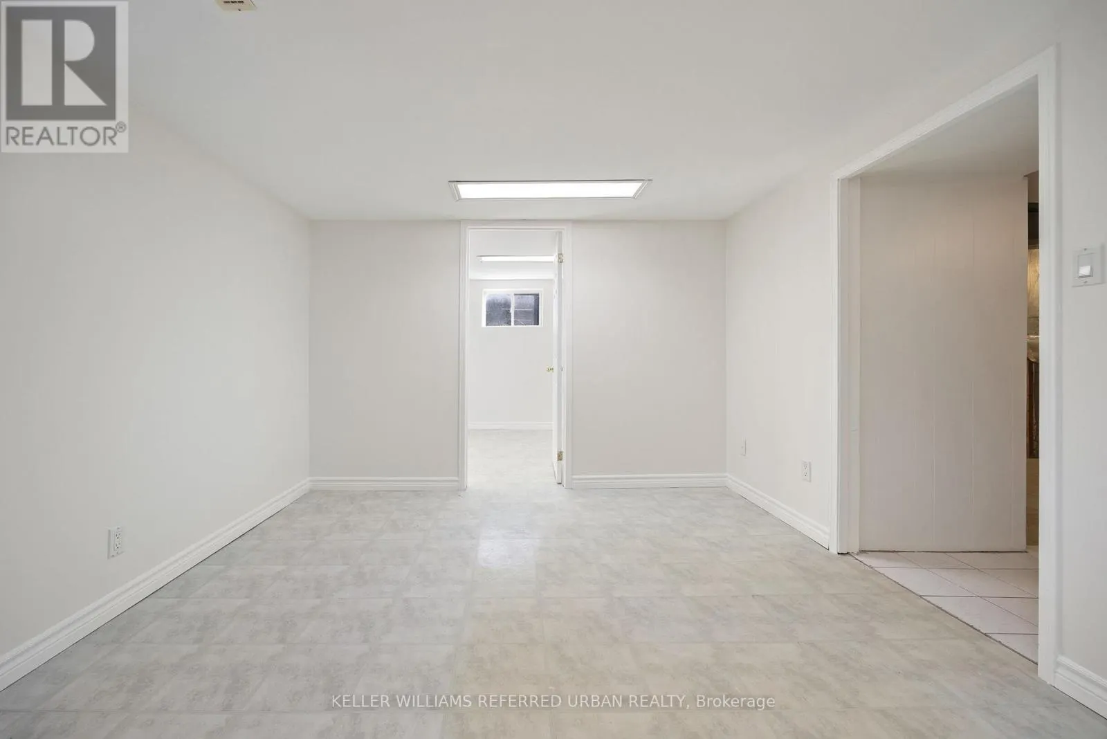 17 MADRON CRESCENT