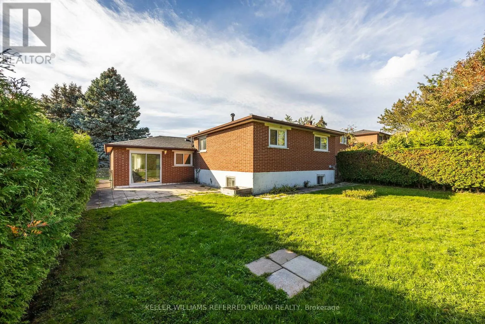17 MADRON CRESCENT