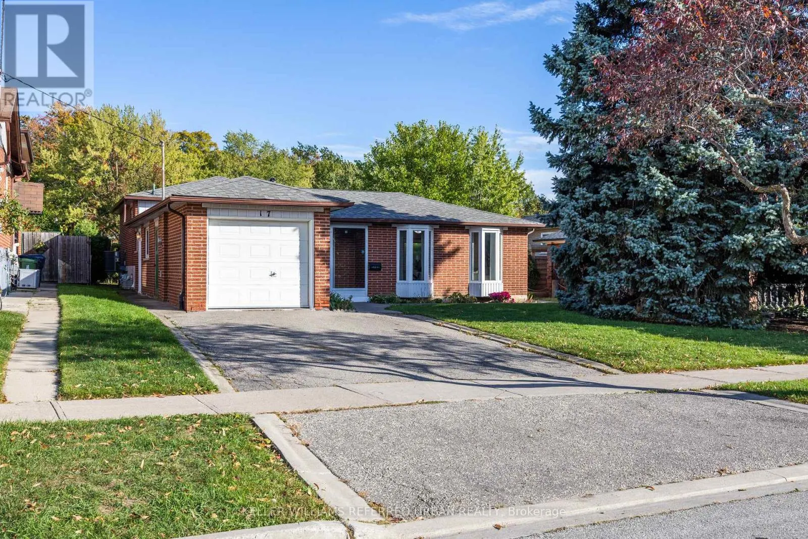 17 MADRON CRESCENT