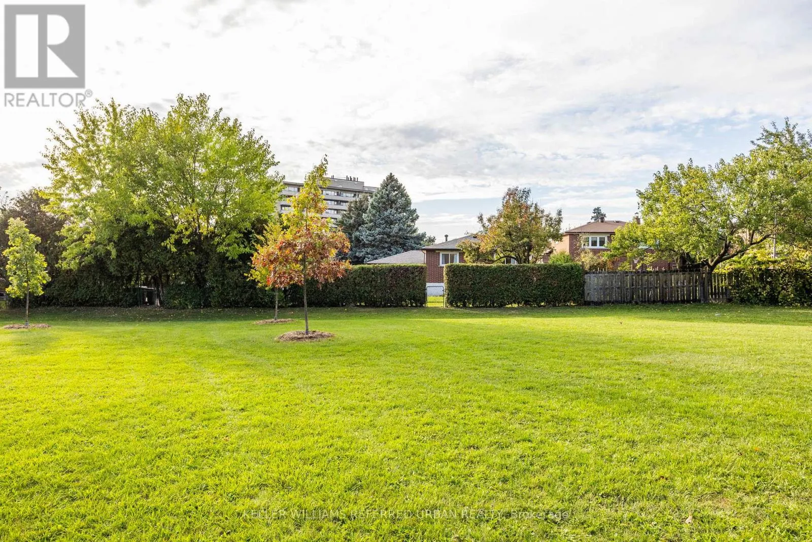 17 MADRON CRESCENT