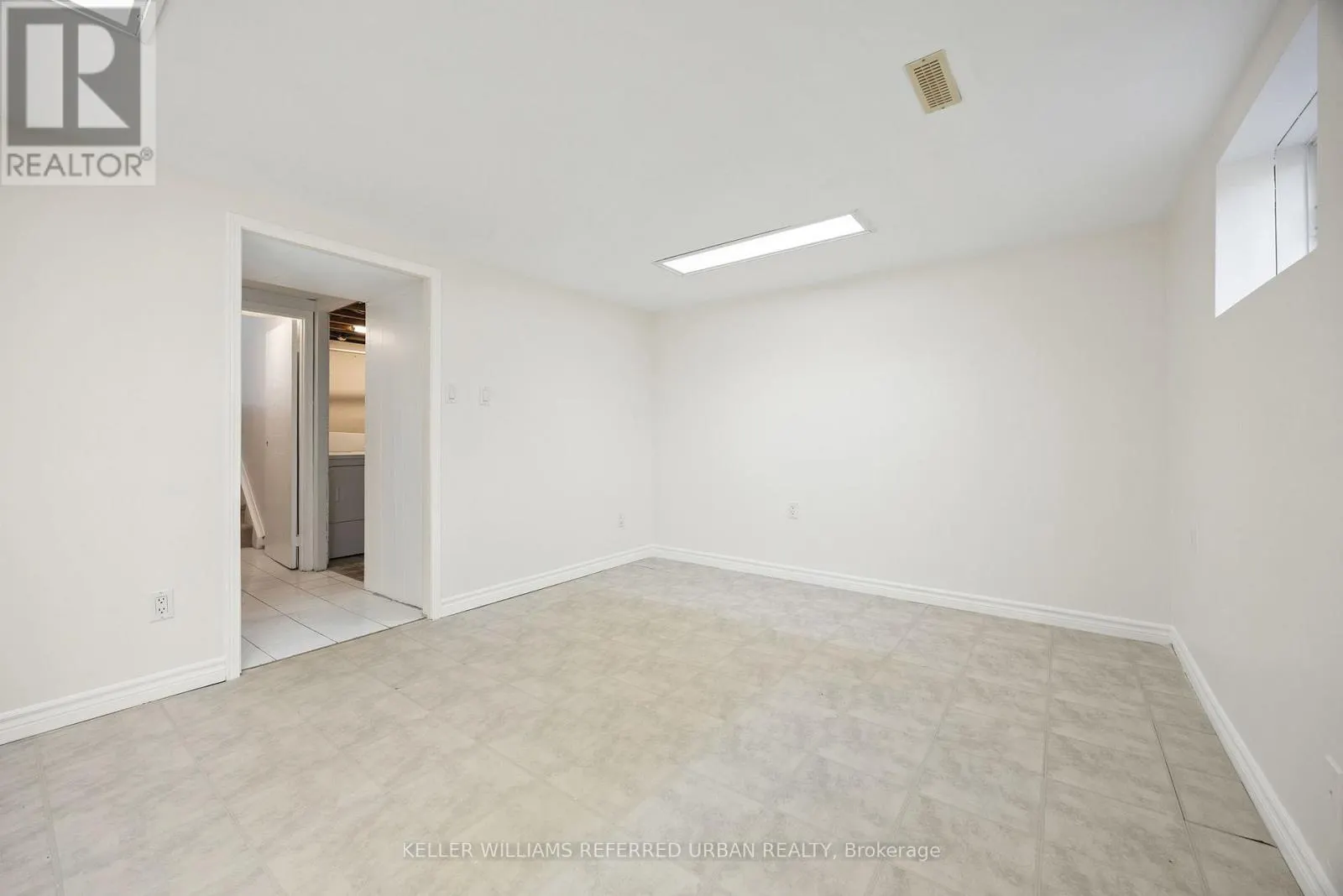 17 MADRON CRESCENT