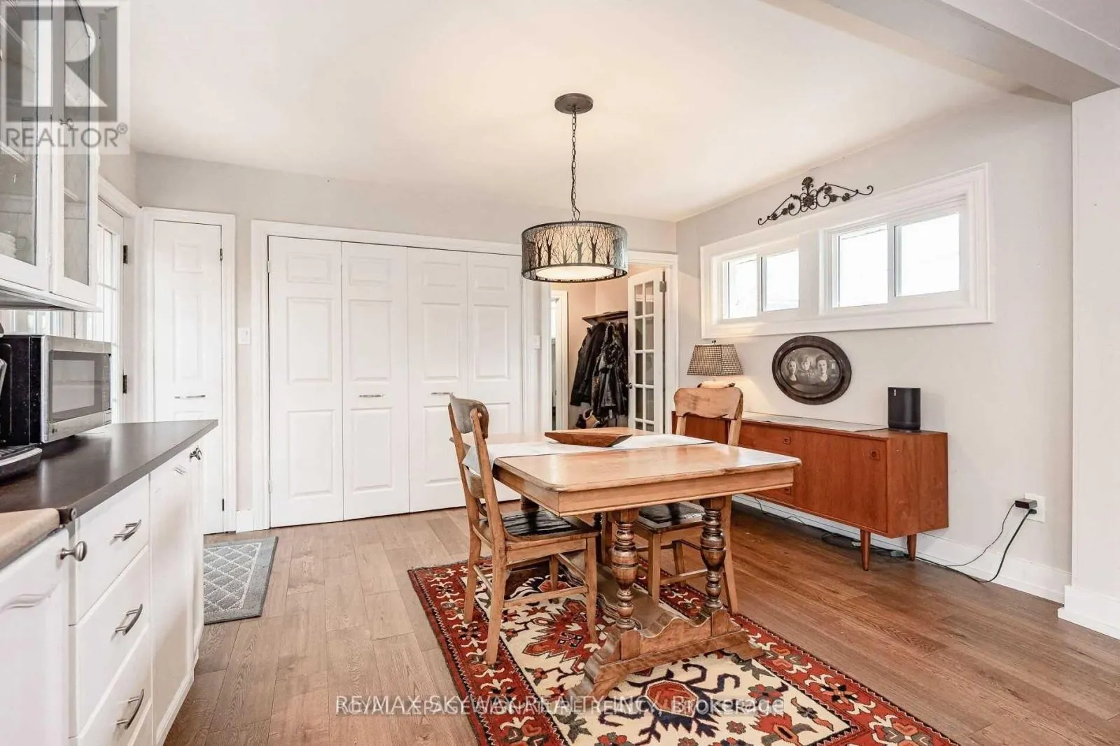 25 MINEOLA ROAD