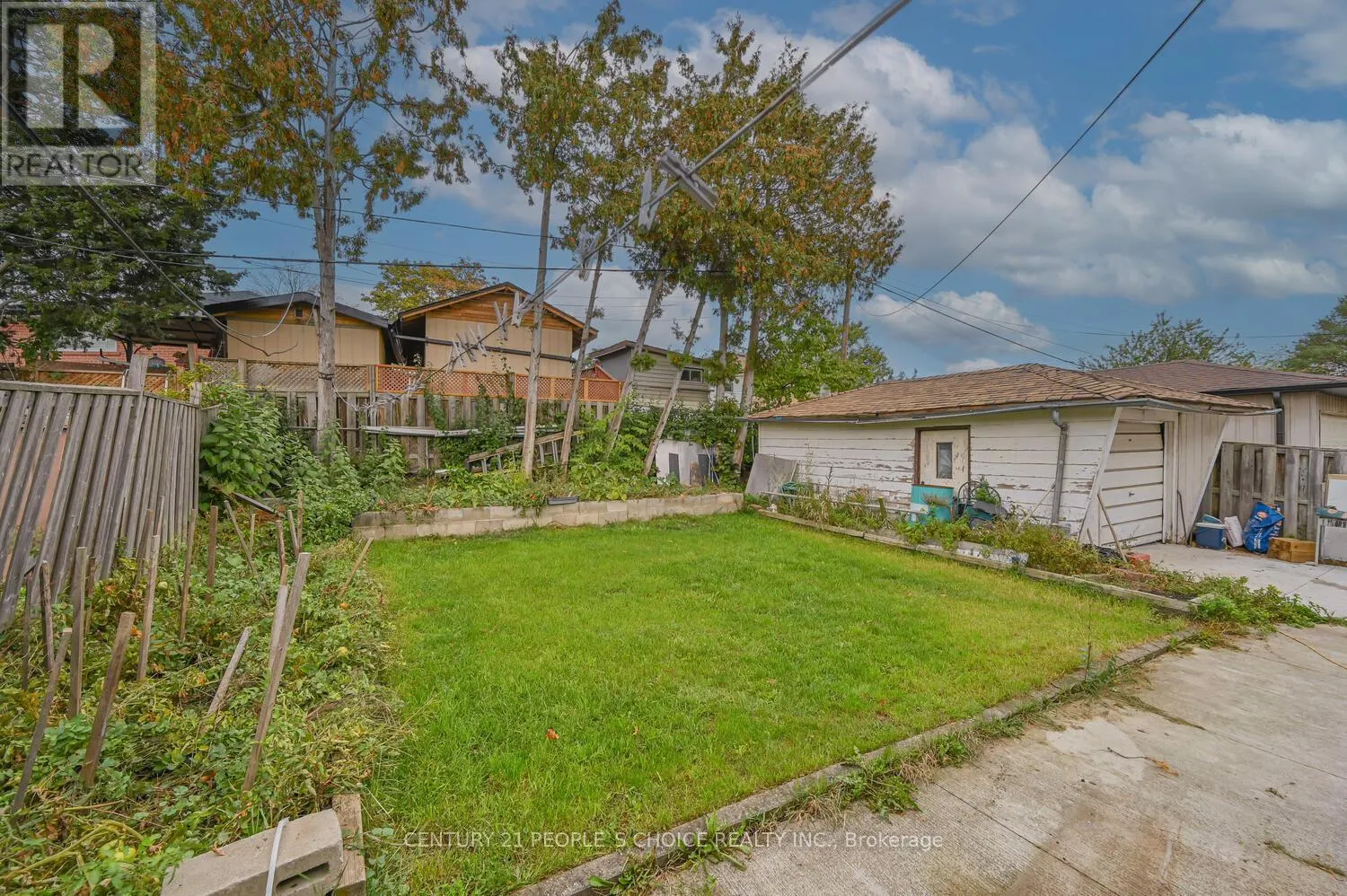 196 TAYSHAM CRESCENT
