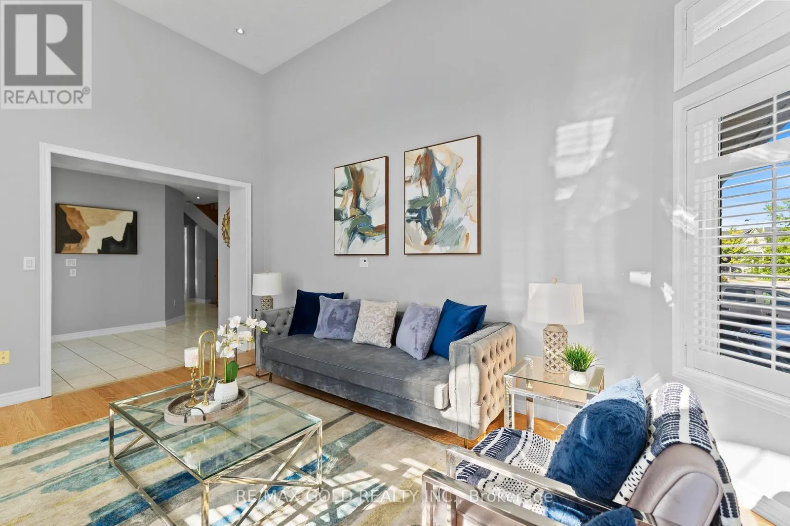 2 REVELSTOKE PLACE