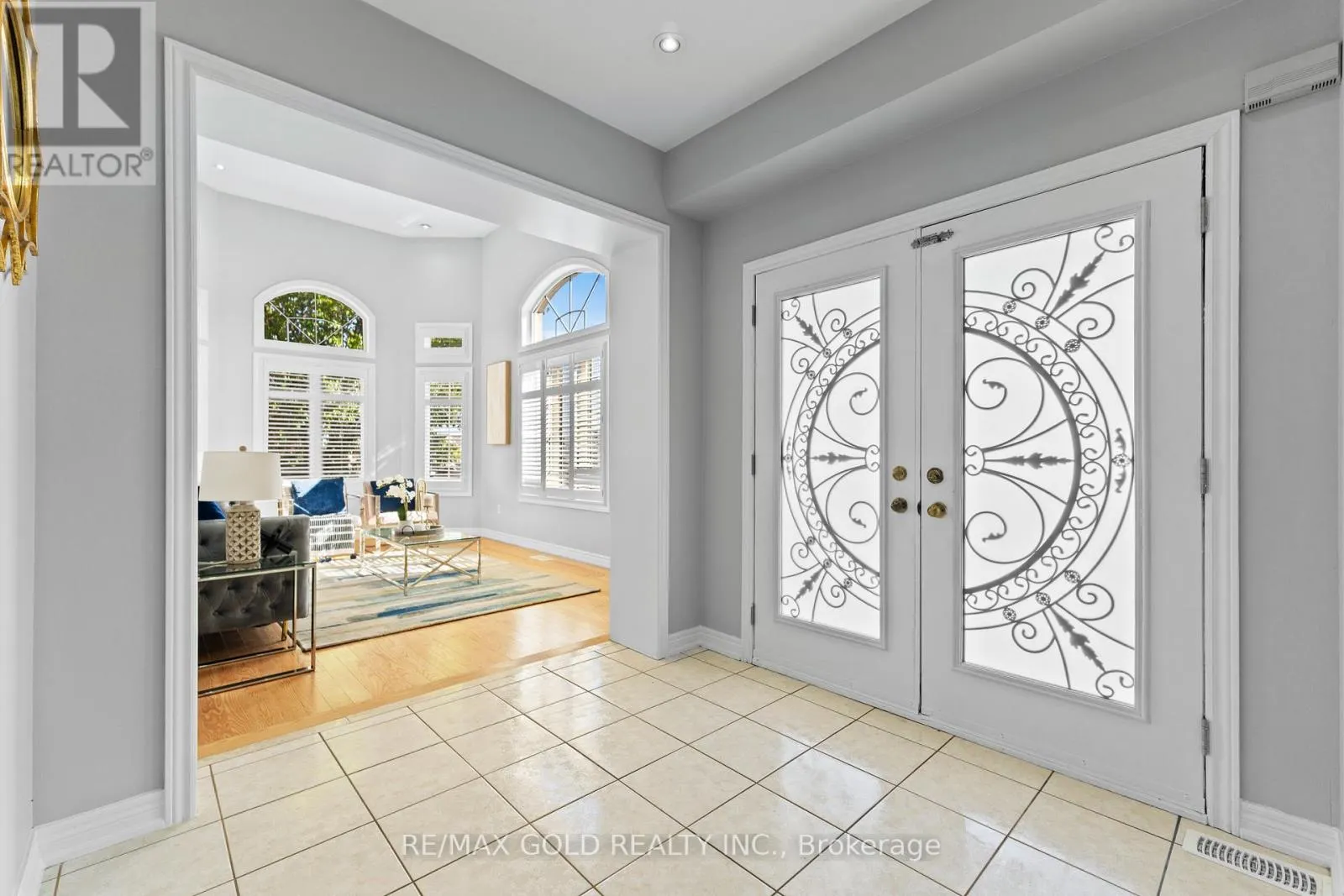 2 REVELSTOKE PLACE