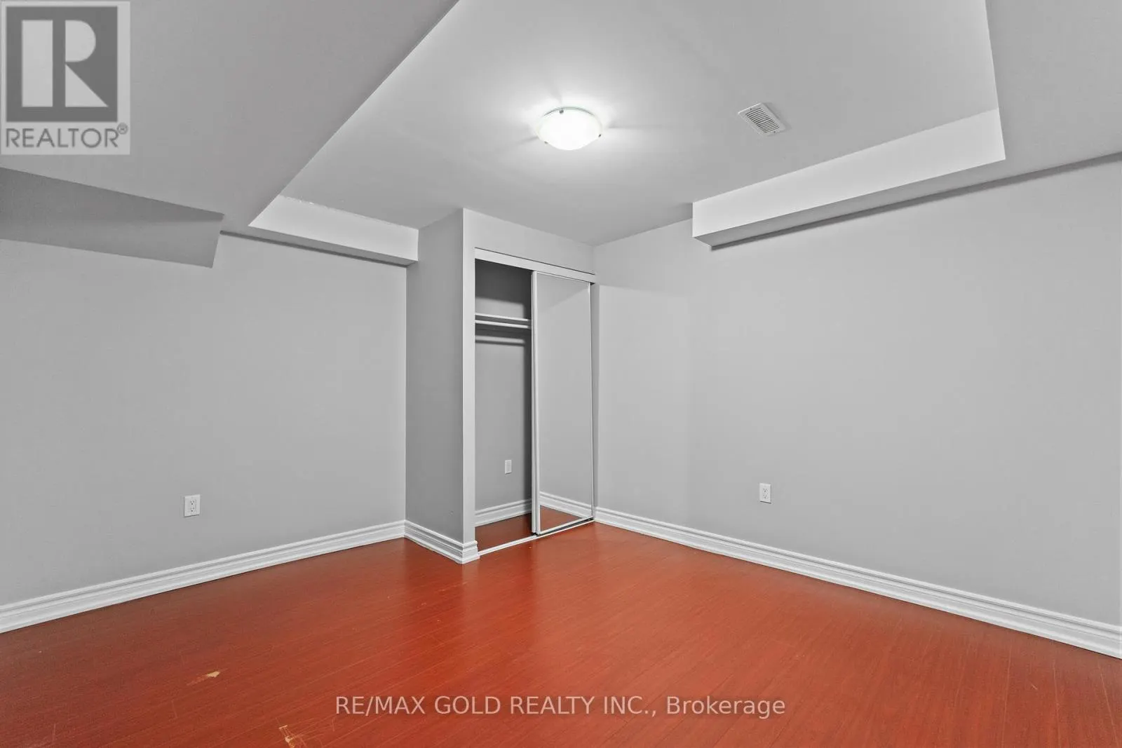 2 REVELSTOKE PLACE