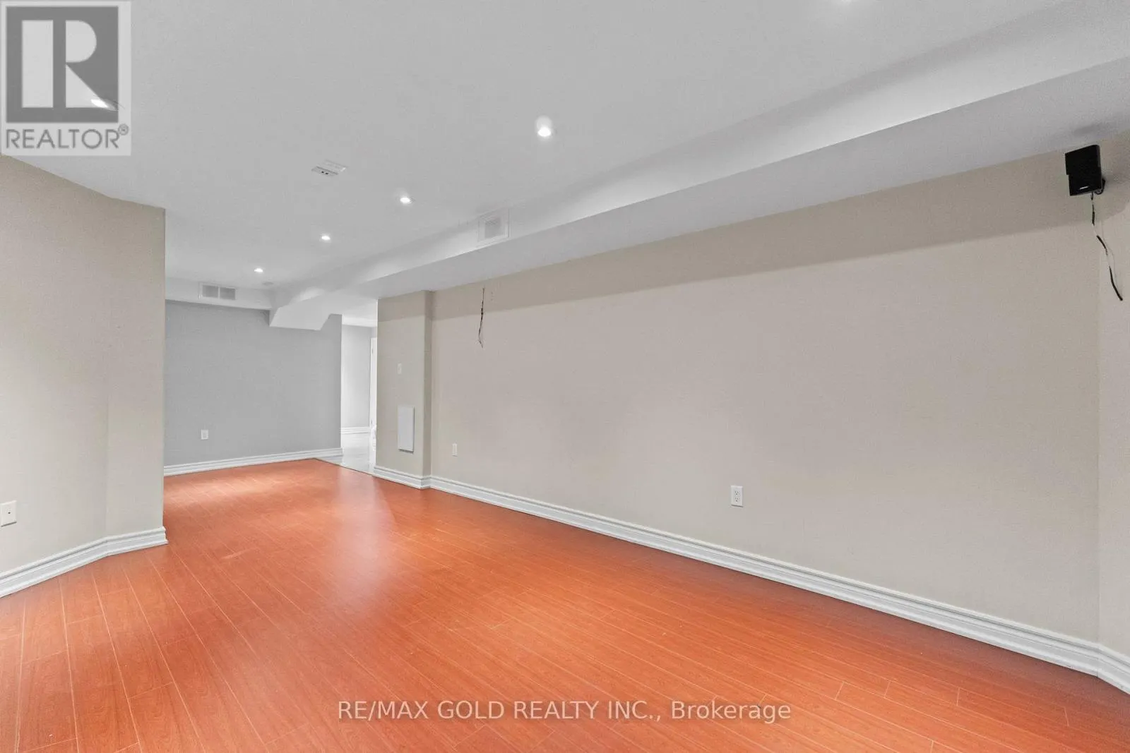 2 REVELSTOKE PLACE