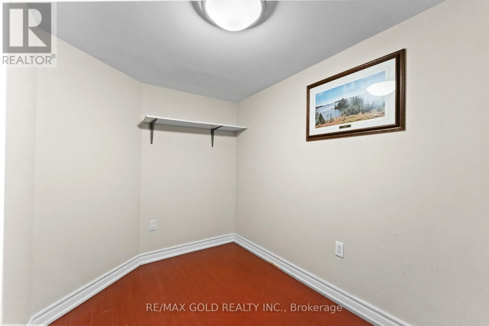 2 REVELSTOKE PLACE