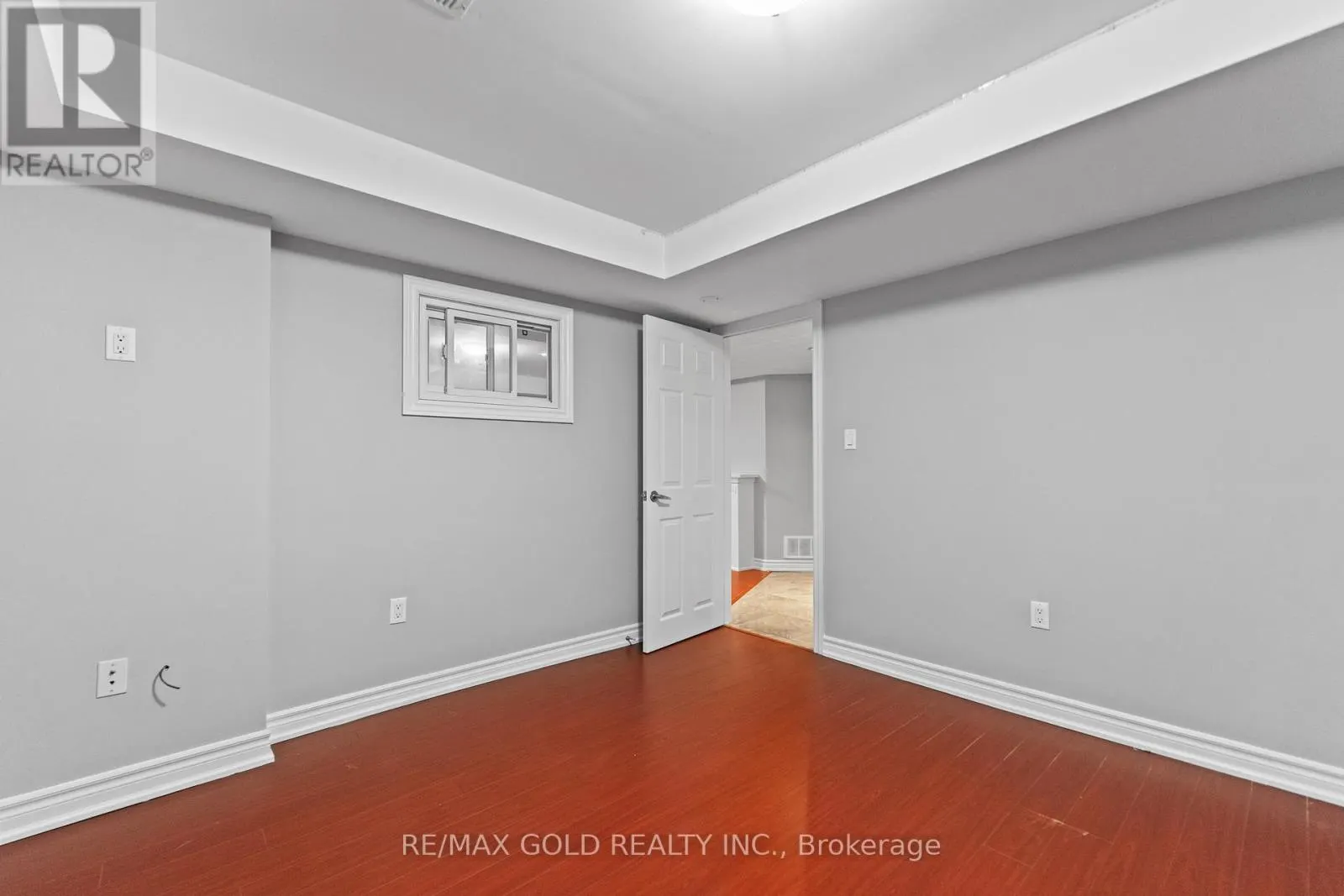 2 REVELSTOKE PLACE