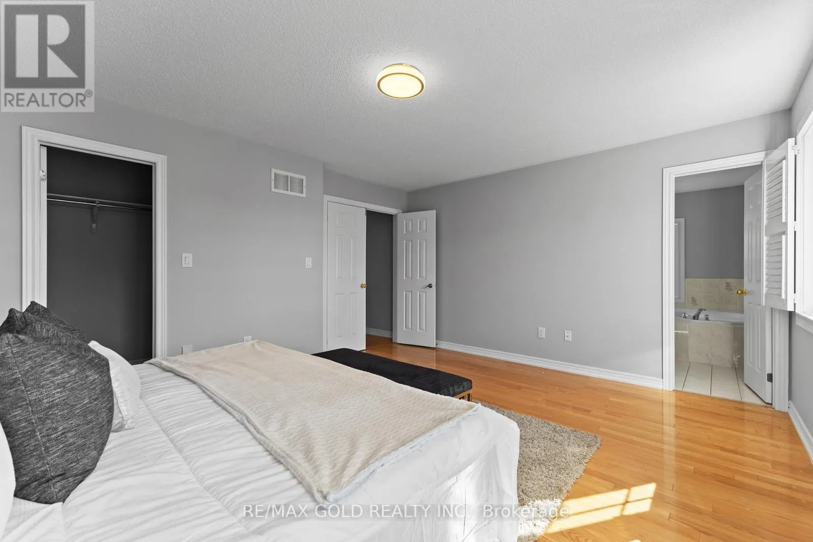 2 REVELSTOKE PLACE