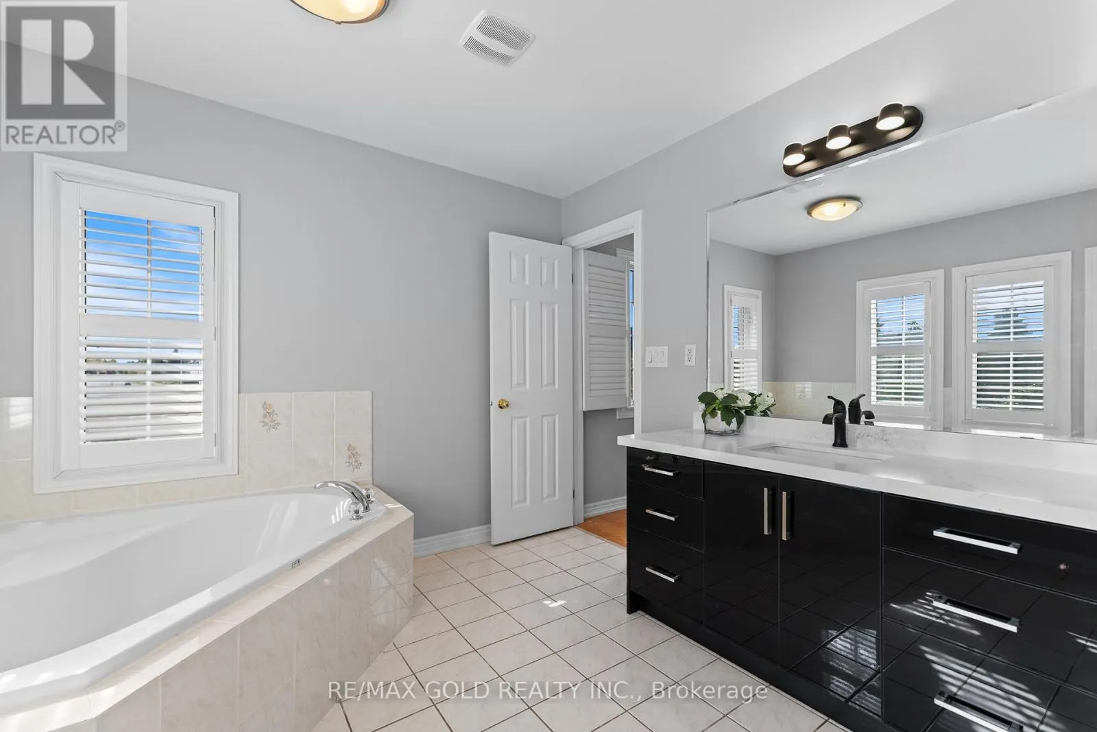 2 REVELSTOKE PLACE