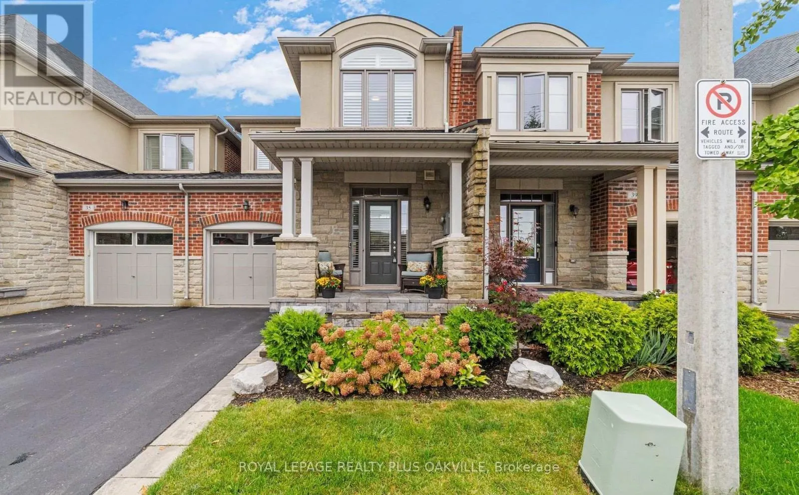 37 DIAMOND LEAF LANE