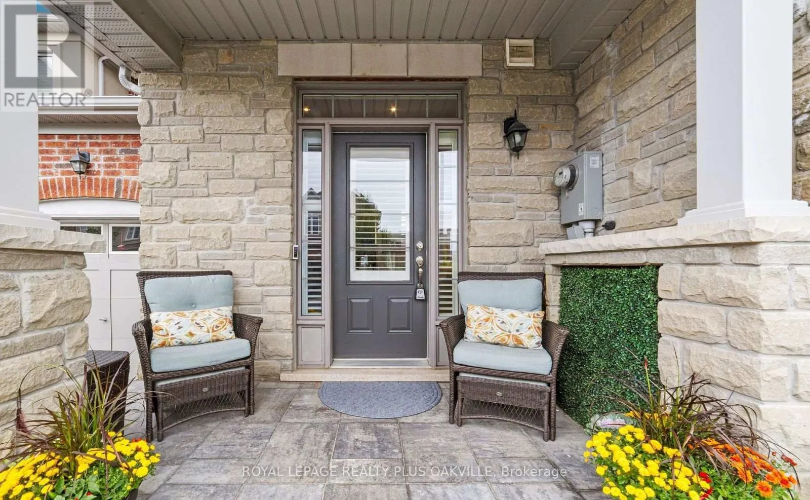 37 DIAMOND LEAF LANE