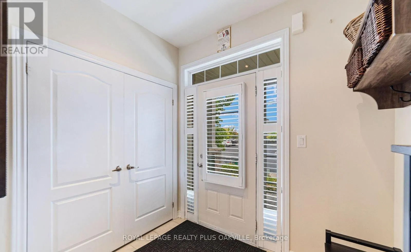 37 DIAMOND LEAF LANE
