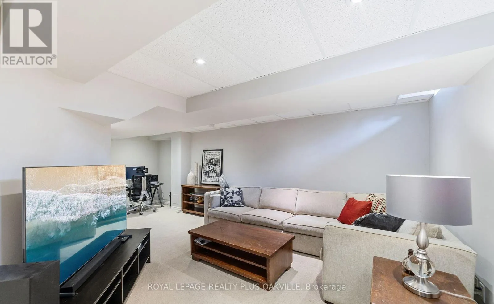 2185 BARONWOOD DRIVE
