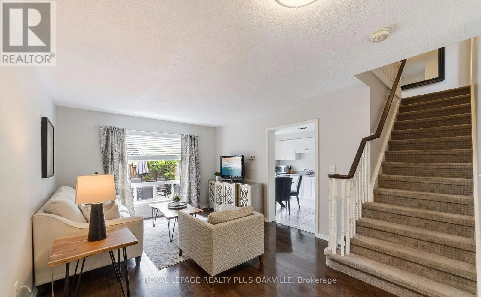 2185 BARONWOOD DRIVE
