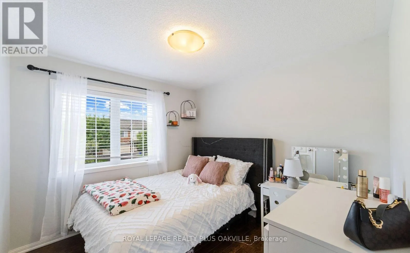 2185 BARONWOOD DRIVE