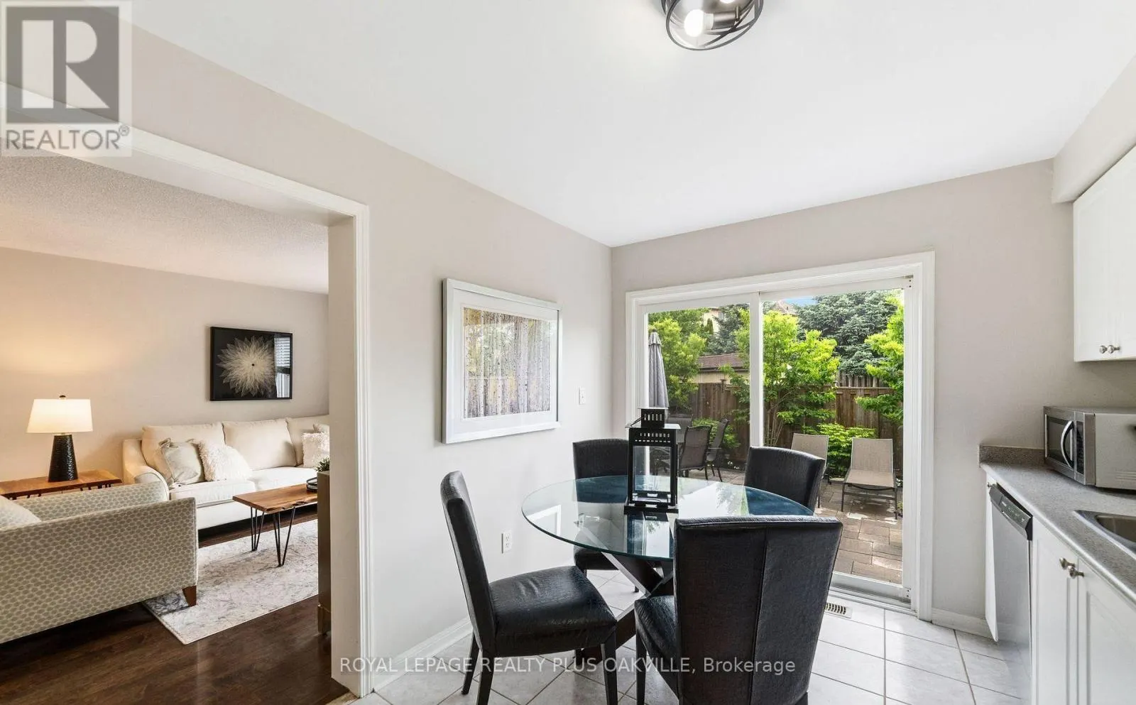 2185 BARONWOOD DRIVE