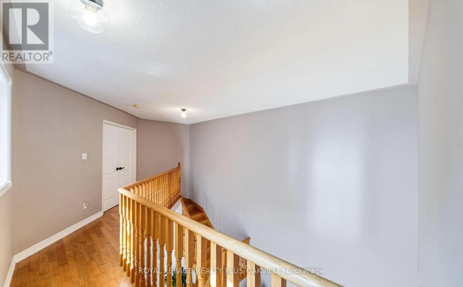 365 TURNBERRY CRESCENT