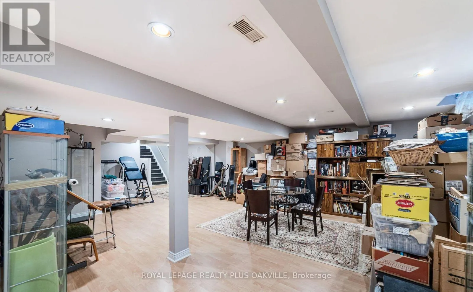 365 TURNBERRY CRESCENT