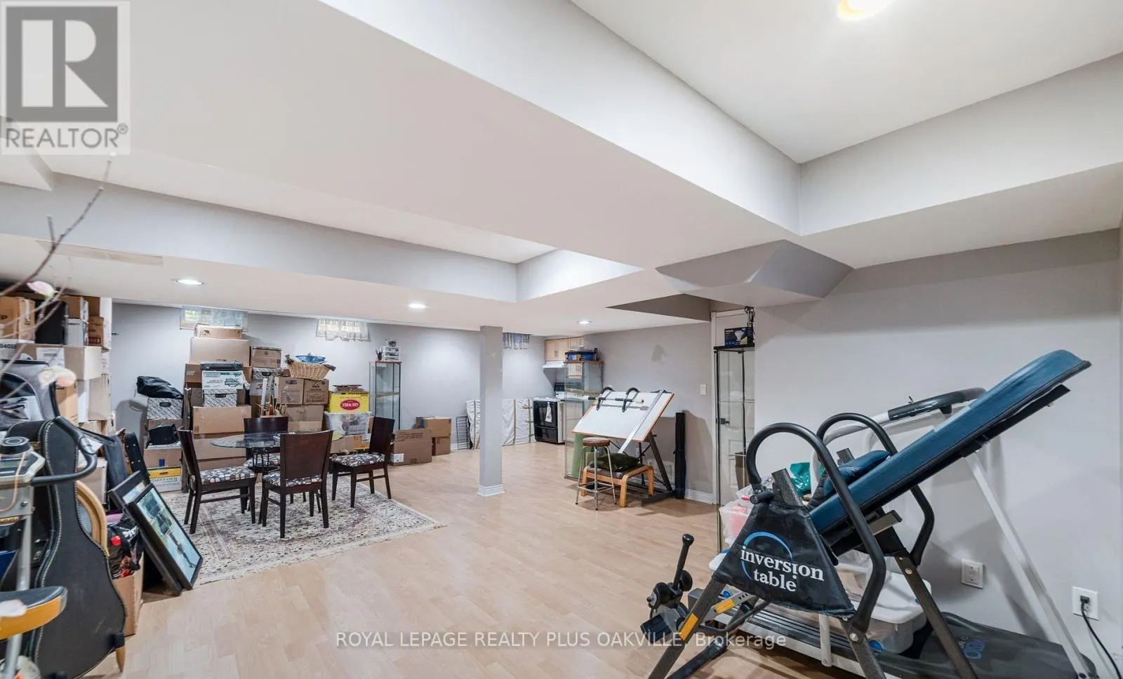 365 TURNBERRY CRESCENT