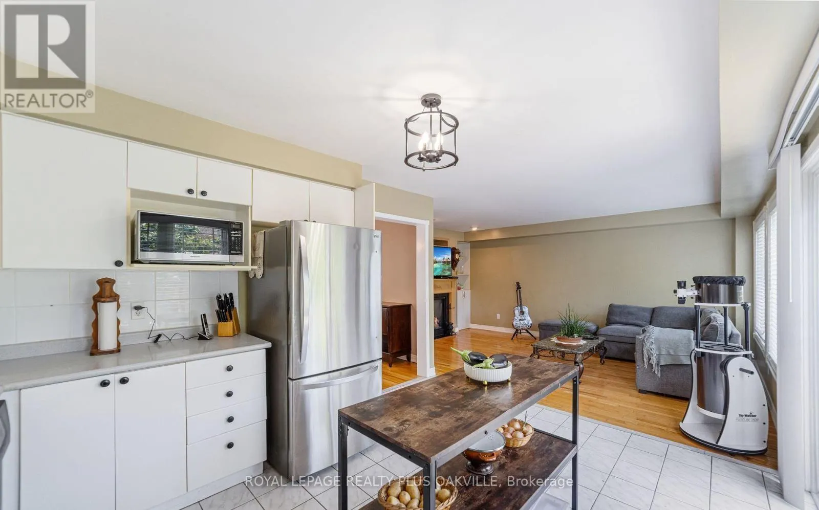 365 TURNBERRY CRESCENT