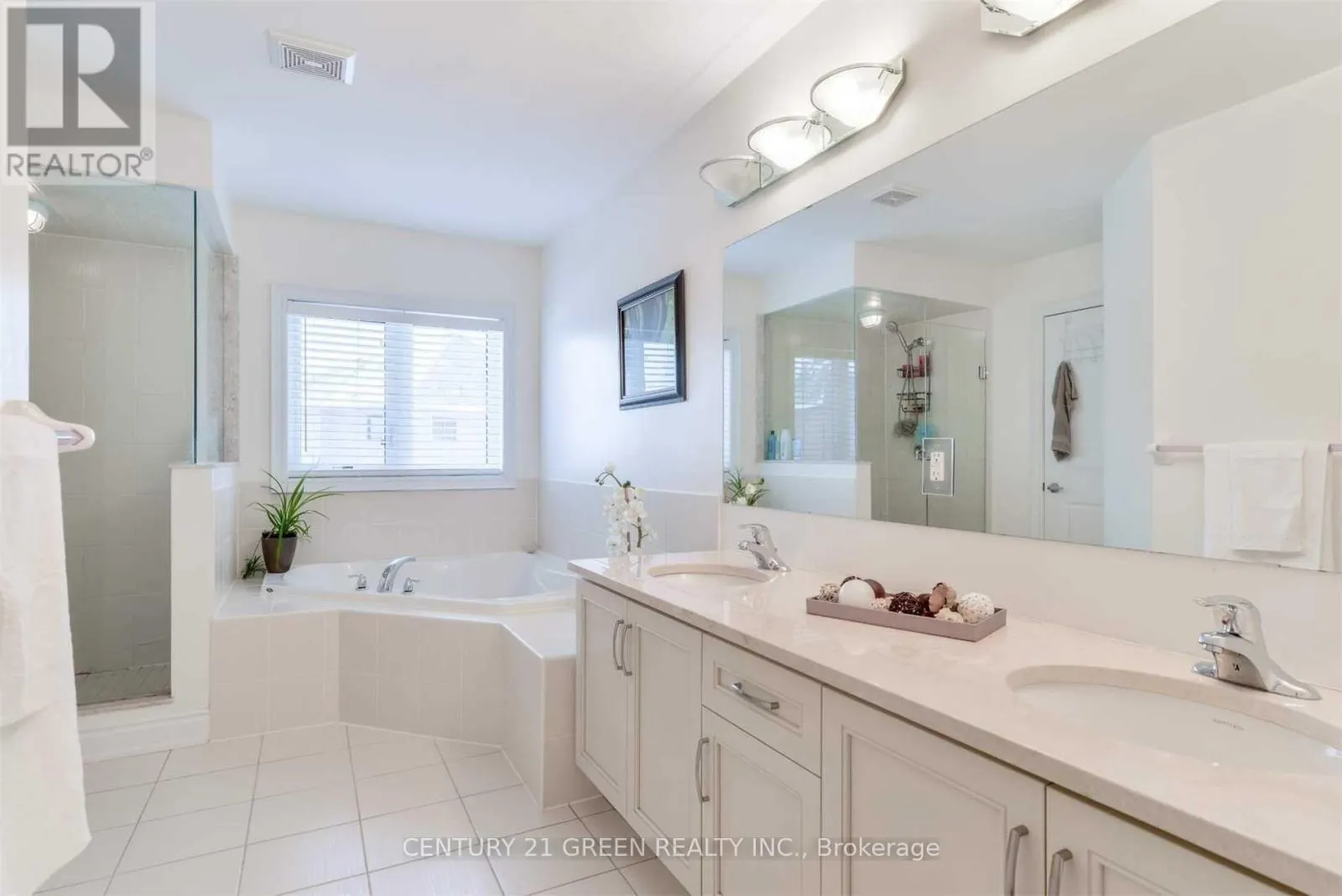 16 VALLEYWAY DRIVE