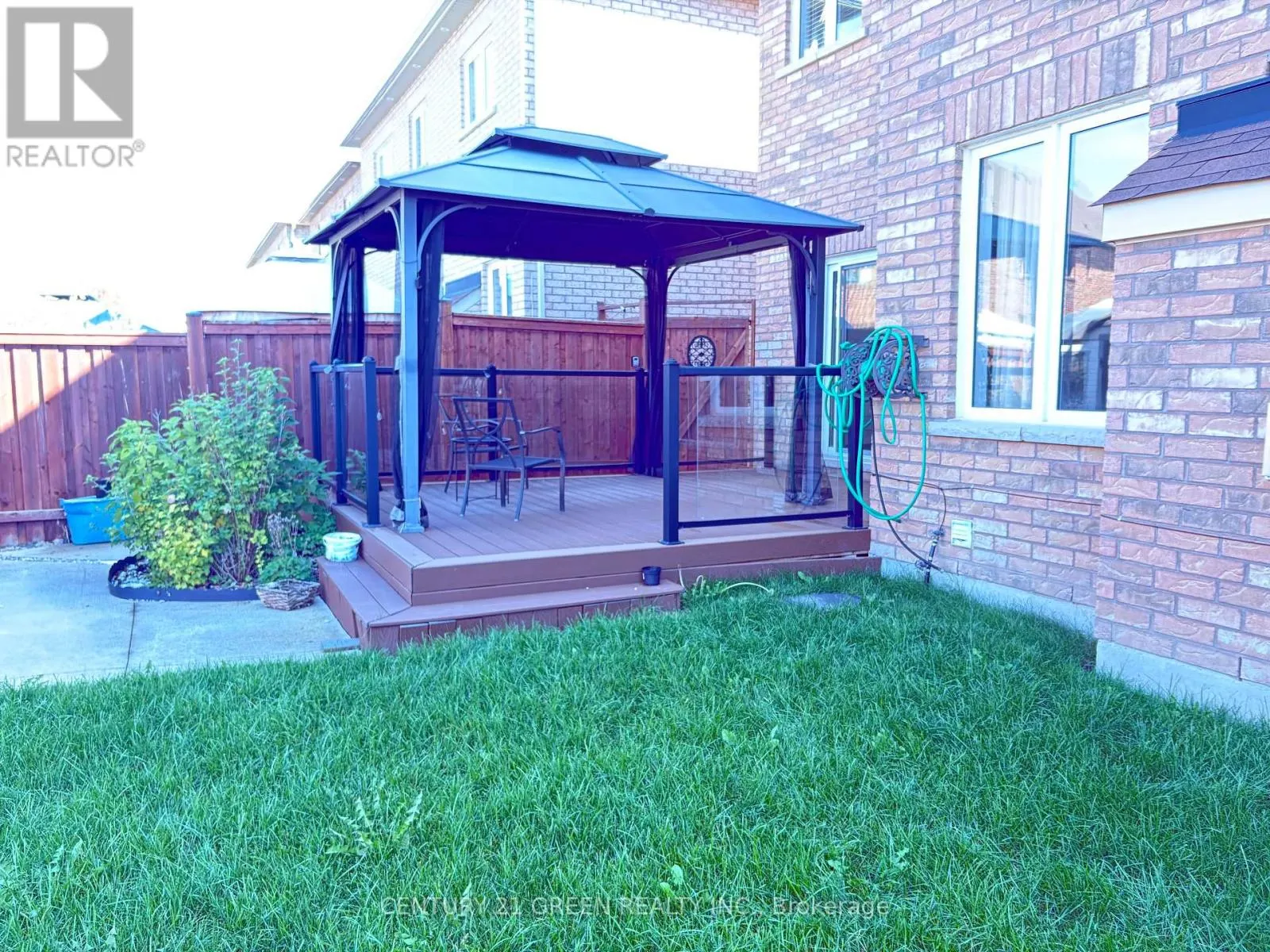 16 VALLEYWAY DRIVE