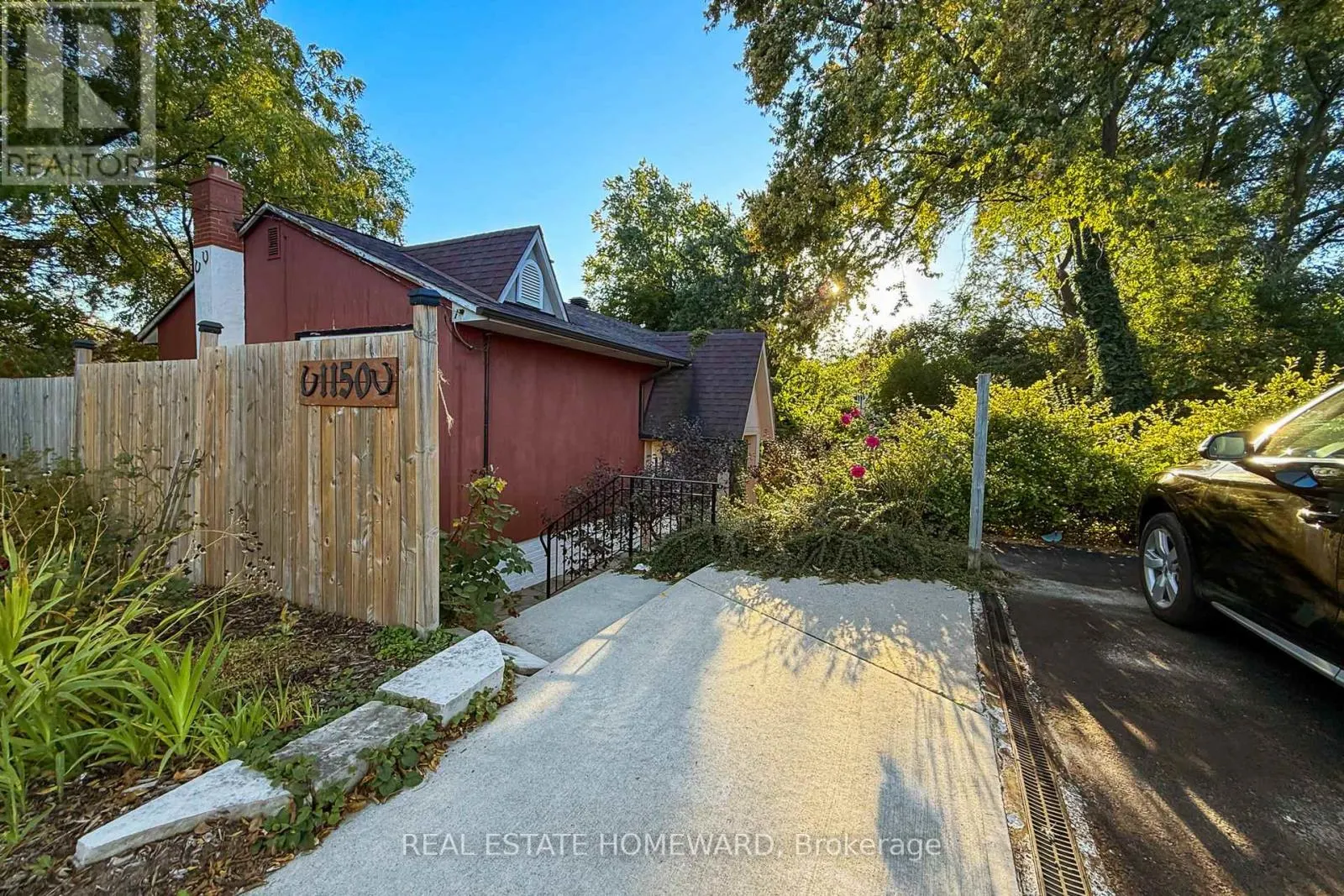 1150 KIPLING AVENUE