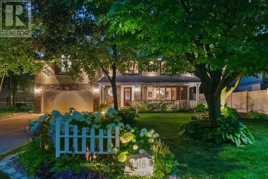 1318 HILLVIEW CRESCENT