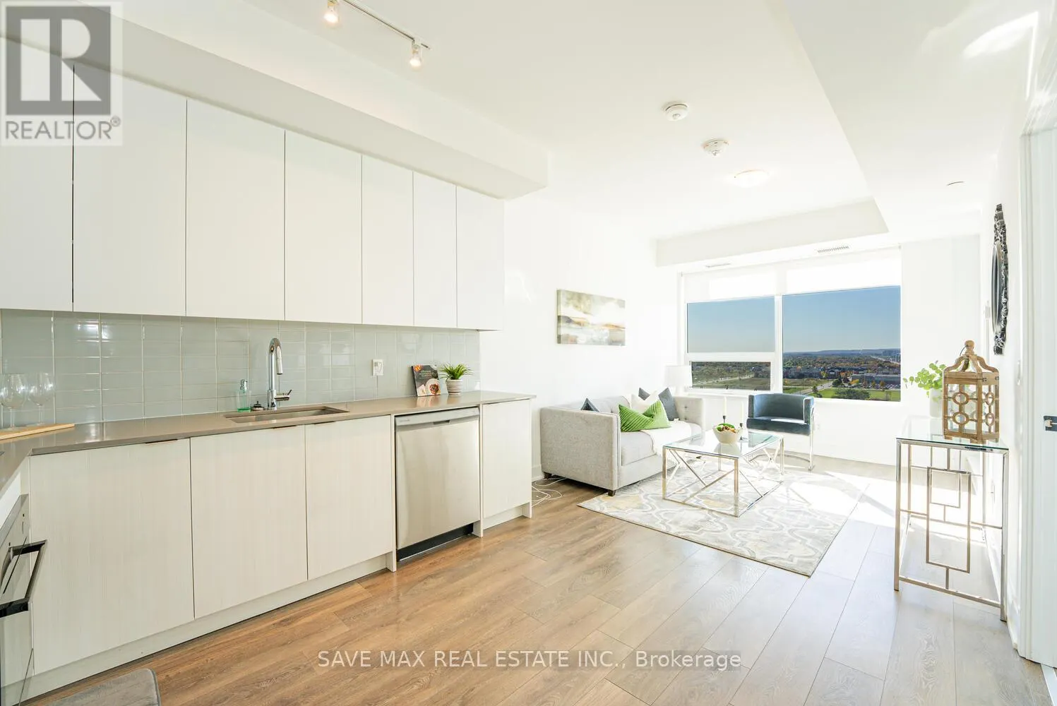 1310 - 2481 TAUNTON ROAD