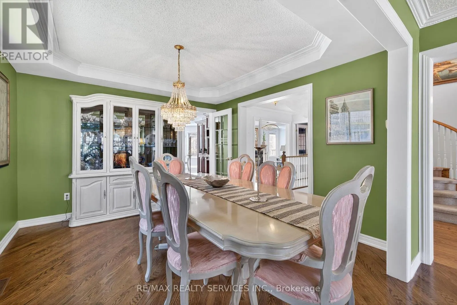 124 ROYAL VALLEY DRIVE