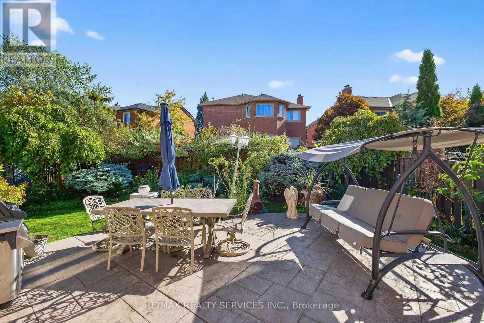 124 ROYAL VALLEY DRIVE