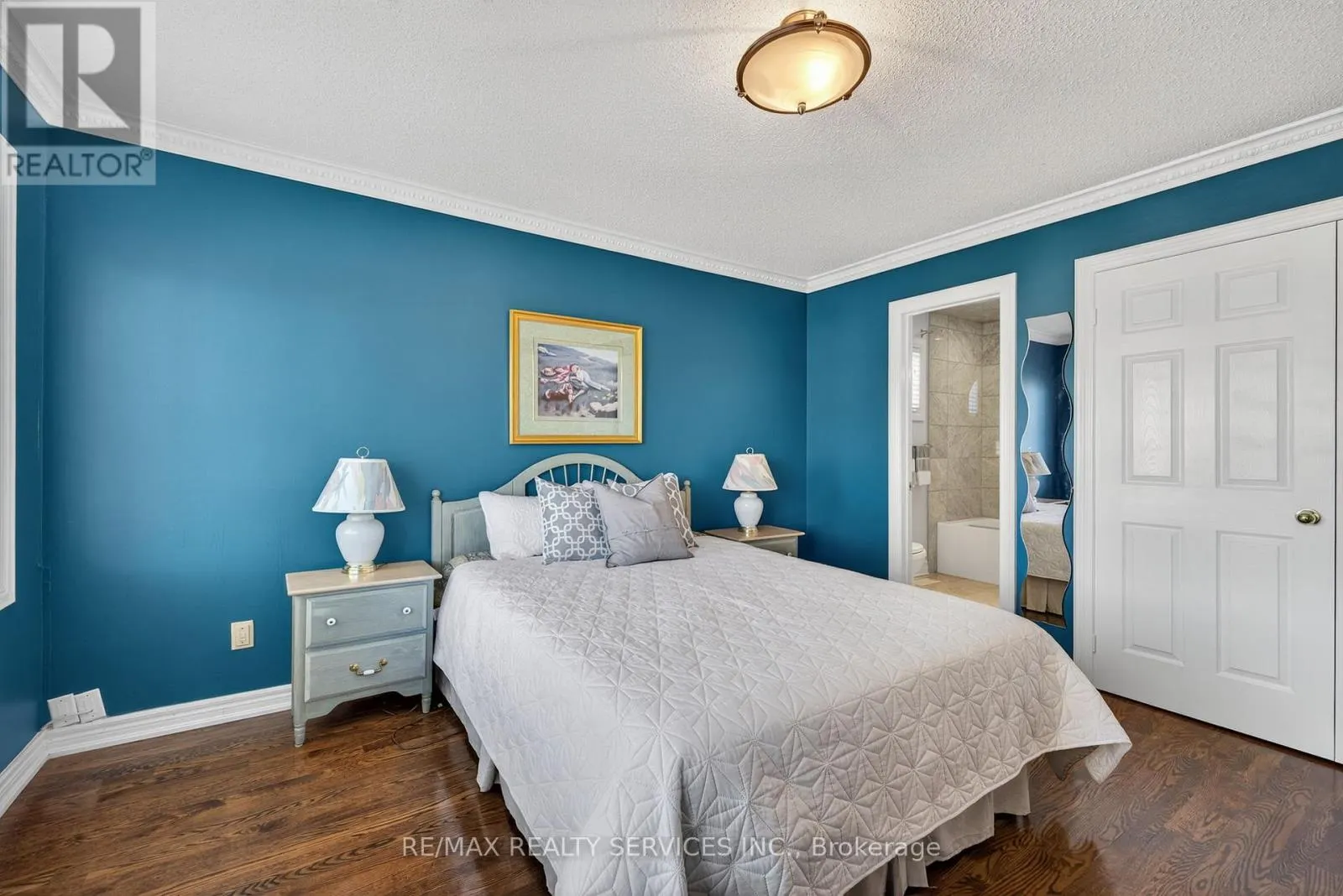 124 ROYAL VALLEY DRIVE